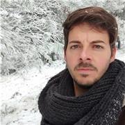 Maestro de refuerzo para educación primaria experto en neuroeducación